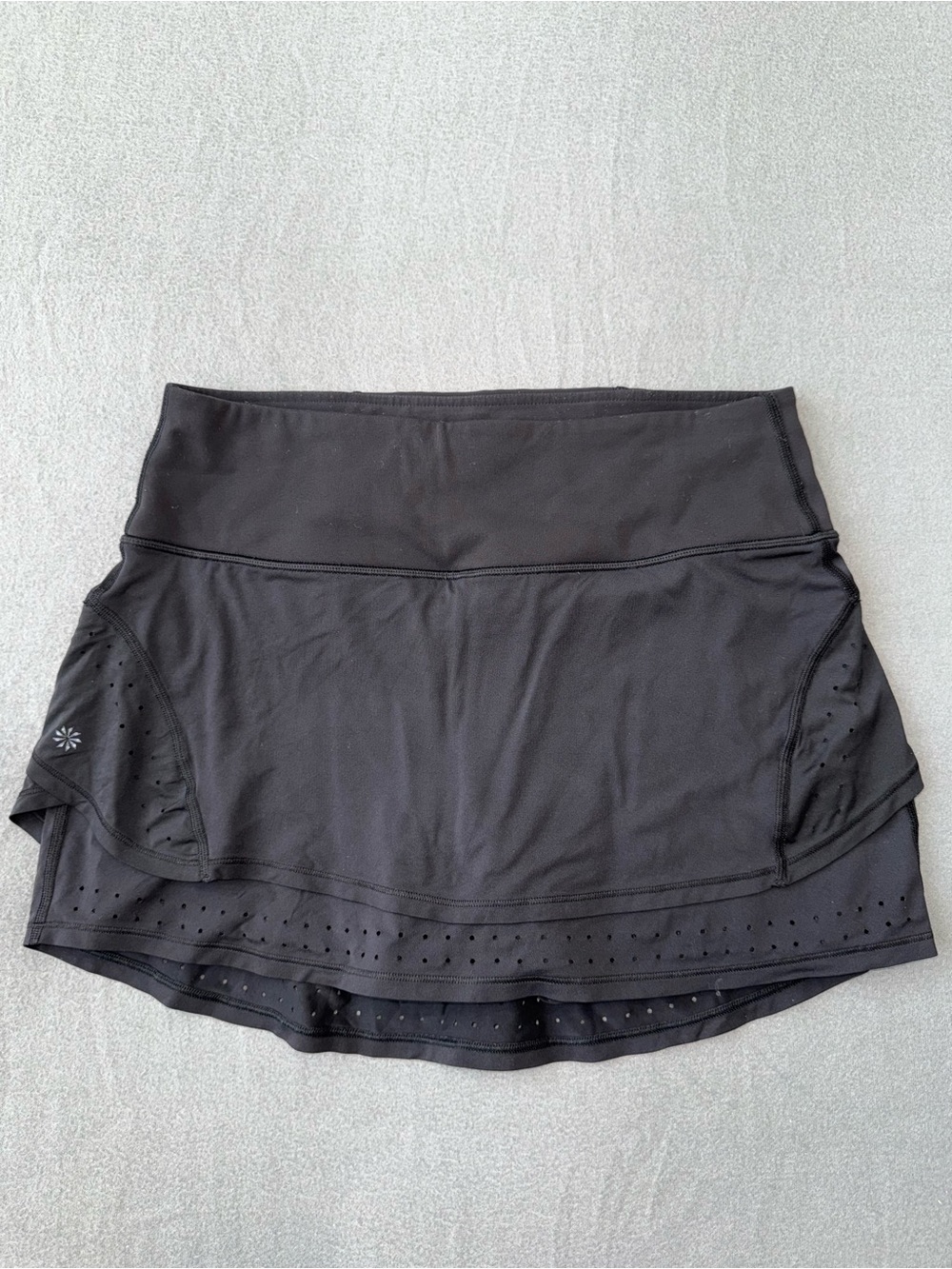 Athleta Black Laser Cut Skort Skirt Shorts Size Small